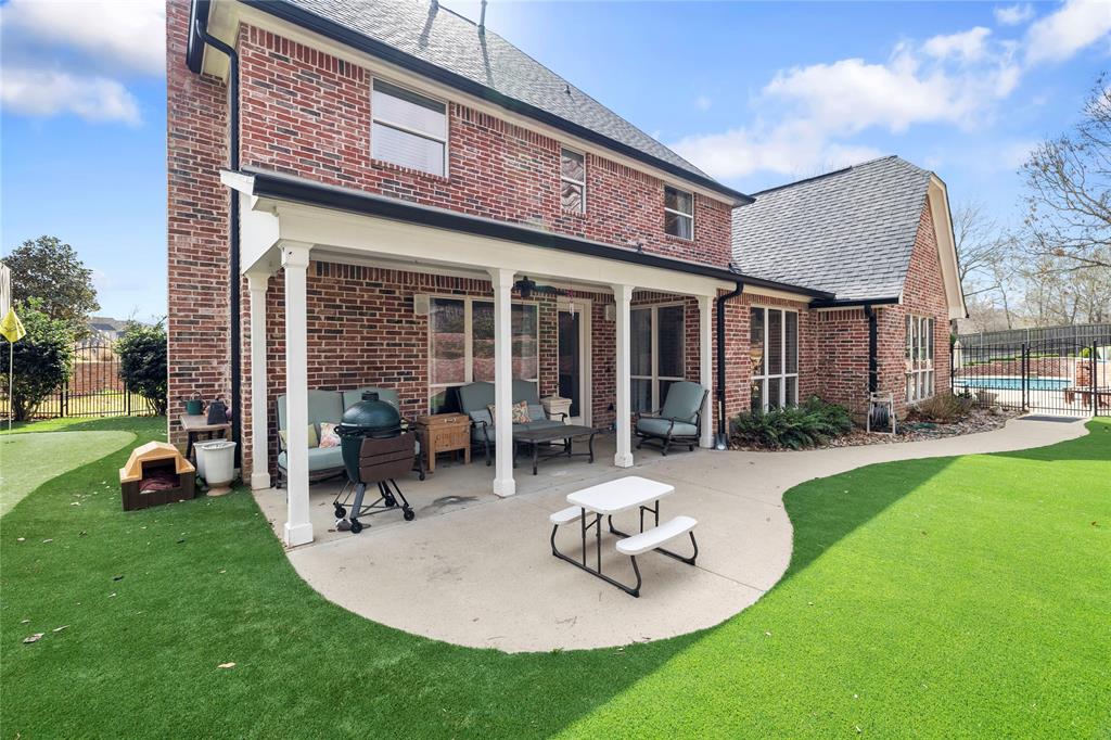 Holly Star - Residential