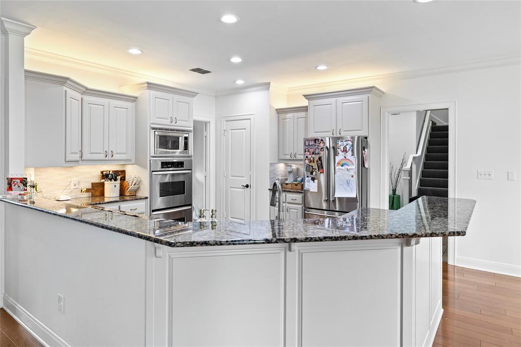 Holly Star - Residential