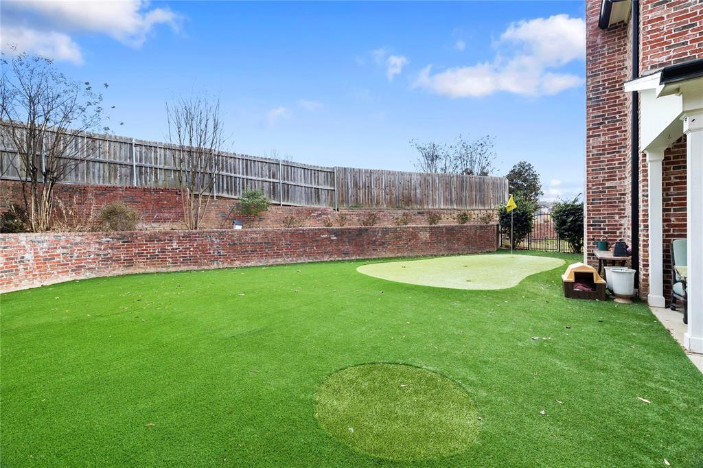 Holly Star - Residential