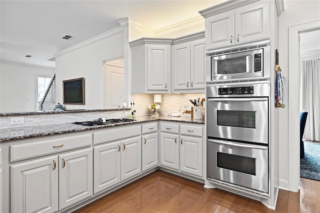 Holly Star - Residential