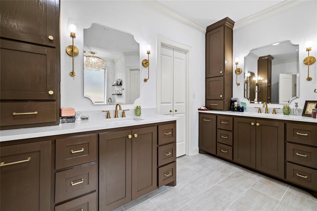 Holly Star - Residential