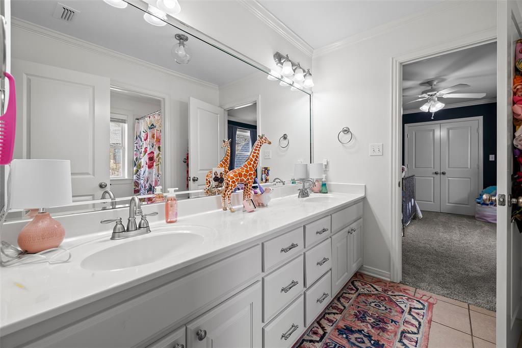 Holly Star - Residential