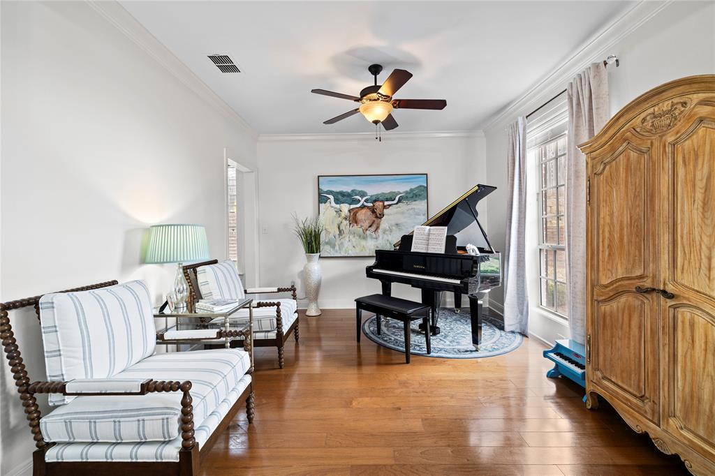 Holly Star - Residential