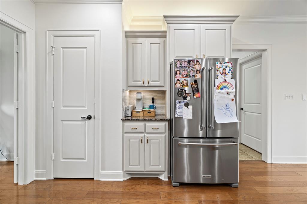 Holly Star - Residential