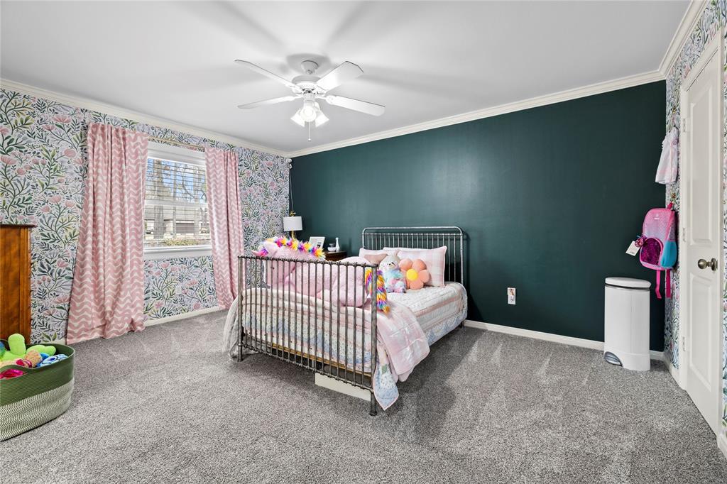 Holly Star - Residential