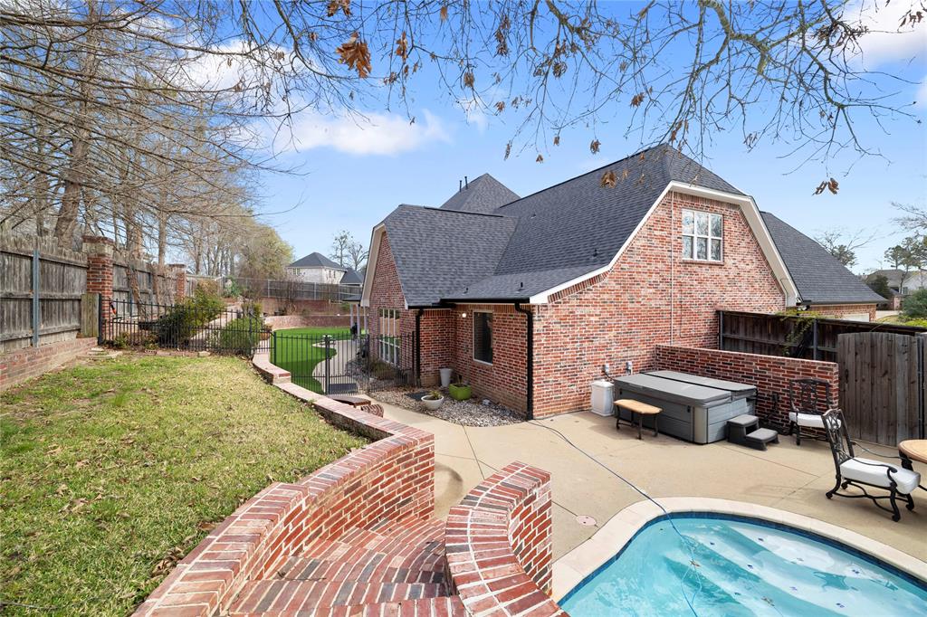 Holly Star - Residential