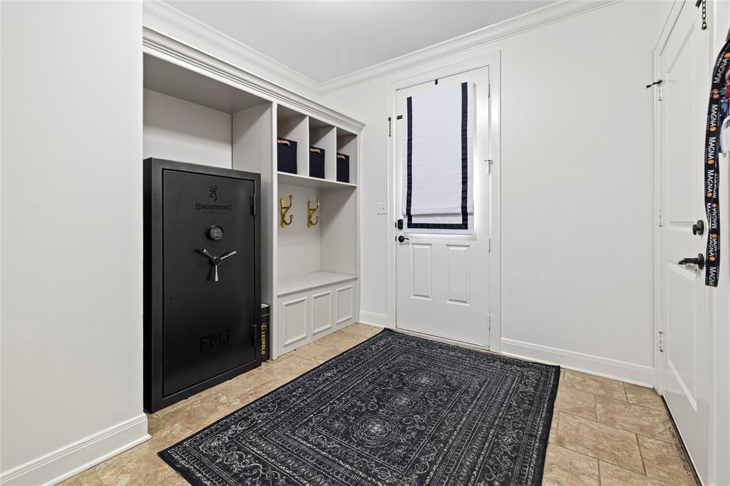 Holly Star - Residential