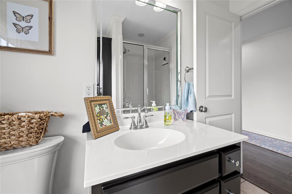 Holly Star - Residential