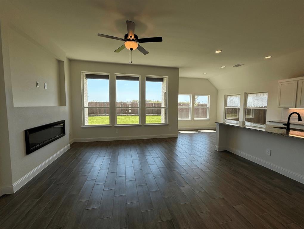 5005 Meadow Vista Lane