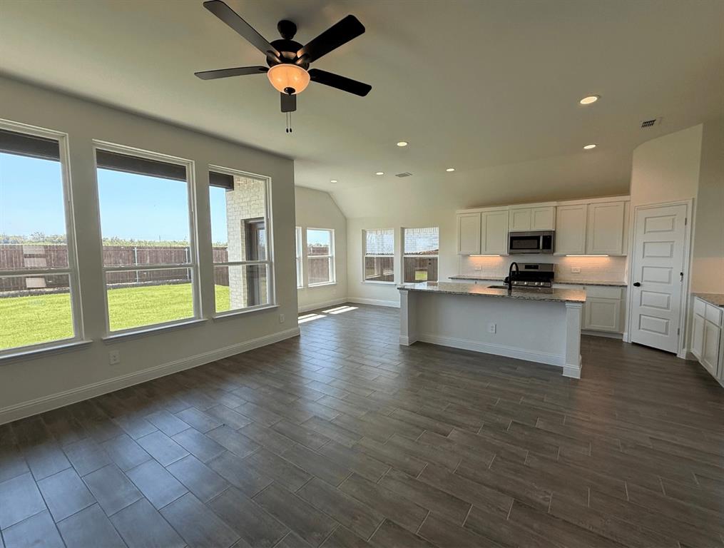 5005 Meadow Vista Lane