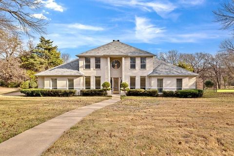 324 Rolling Oaks Ridge Cedar Hill TX 75104
