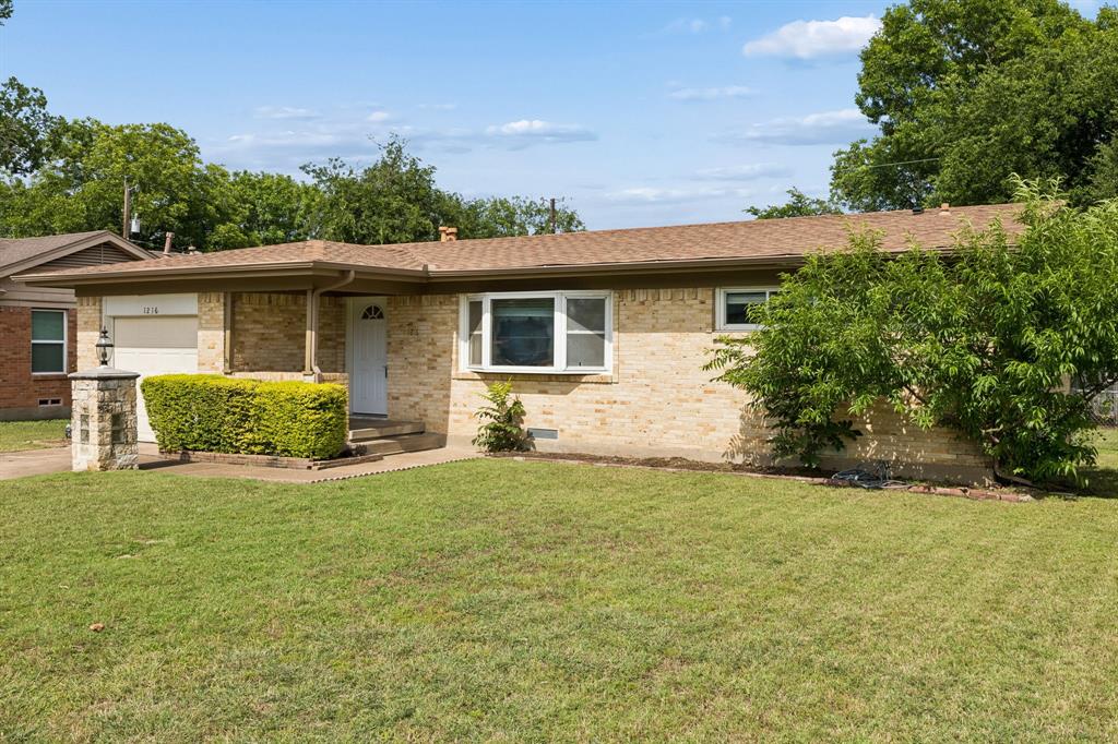 1216 Bluebird Lane
