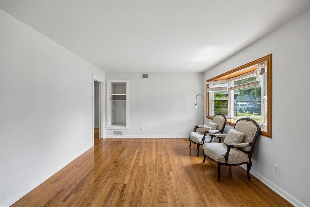1216 Bluebird Lane