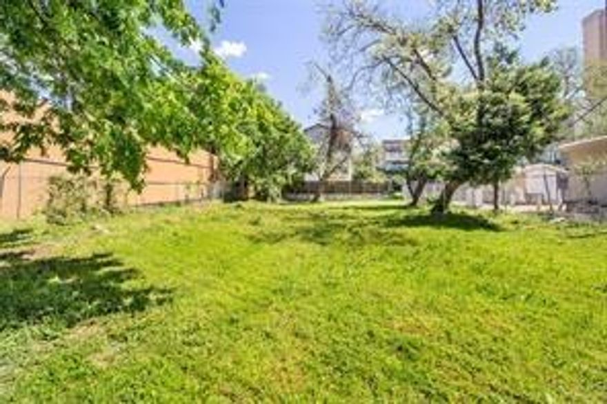 Vacant lot with potential for development - Close to Deep Ellum and Lower Greenville area - mixed use in surrounding area.  Approx 6835 sq ft with approx 50 ft road frontage.  Please check with City of Dallas P&Z for future zoning requirements and restrictions. No Survey available.