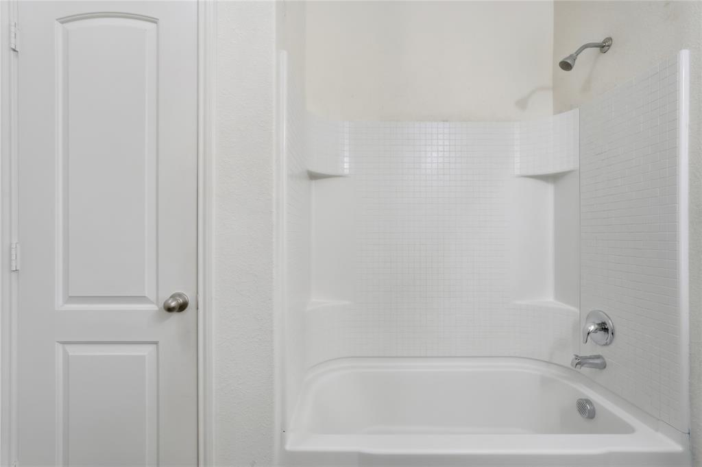 Hutchins, Texas 75141, United States, 3 Bedrooms Bedrooms, ,2 BathroomsBathrooms,Residential,Active,233127