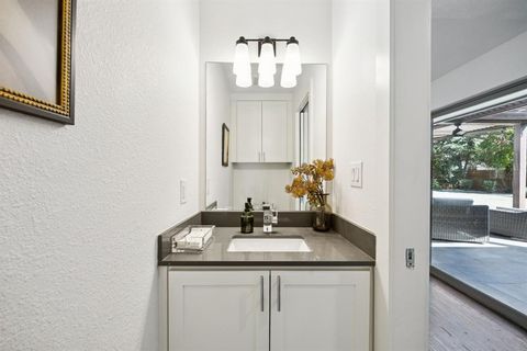 Tiny photo for 4032 Allencrest Lane, Dallas, TX 75244 (MLS # 21084306)