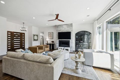 Tiny photo for 4032 Allencrest Lane, Dallas, TX 75244 (MLS # 21084306)