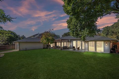 Tiny photo for 4032 Allencrest Lane, Dallas, TX 75244 (MLS # 21084306)