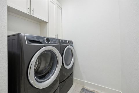 Tiny photo for 4032 Allencrest Lane, Dallas, TX 75244 (MLS # 21084306)