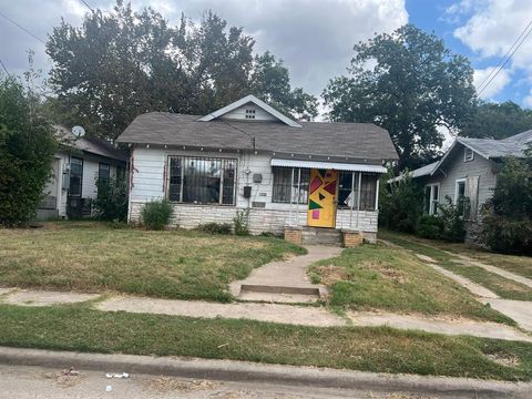 Photo of 3906 Wilder Street, Dallas, TX 75215 (MLS # 21090795)