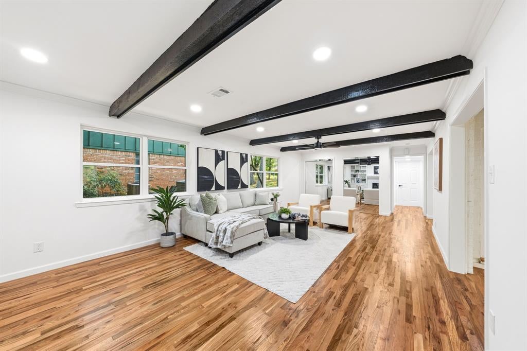 3905 Shady Valley Drive