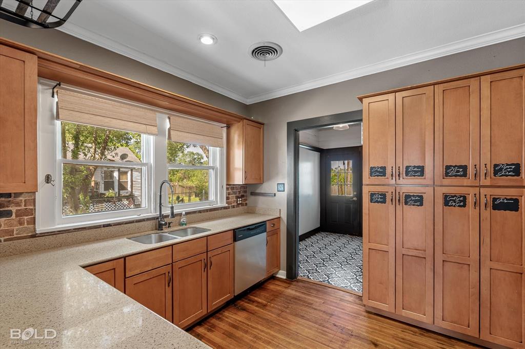 Shreveport, Louisiana 71105, United States, 3 Bedrooms Bedrooms, ,2 BathroomsBathrooms,Residential,Active,109741