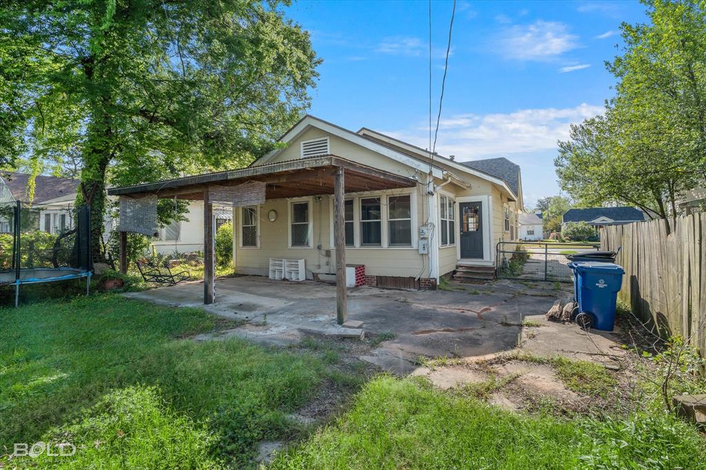 Shreveport, Louisiana 71105, United States, 3 Bedrooms Bedrooms, ,2 BathroomsBathrooms,Residential,Active,109741