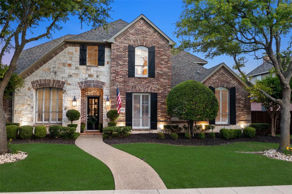 1229 COMANCHE DR