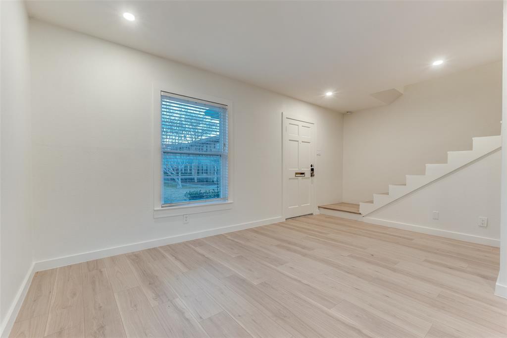 6367 Oriole Drive 6367