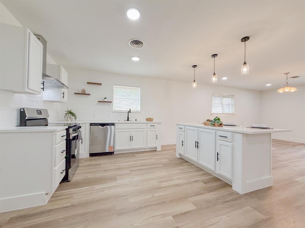 228 Hallbrook Drive