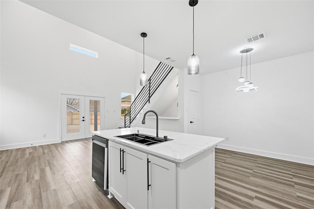 Merrifield Manor - Residential