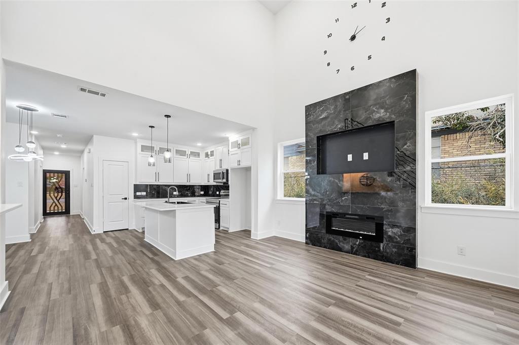 Merrifield Manor - Residential