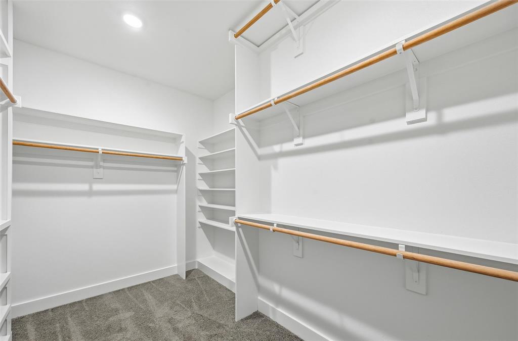 Merrifield Manor - Residential