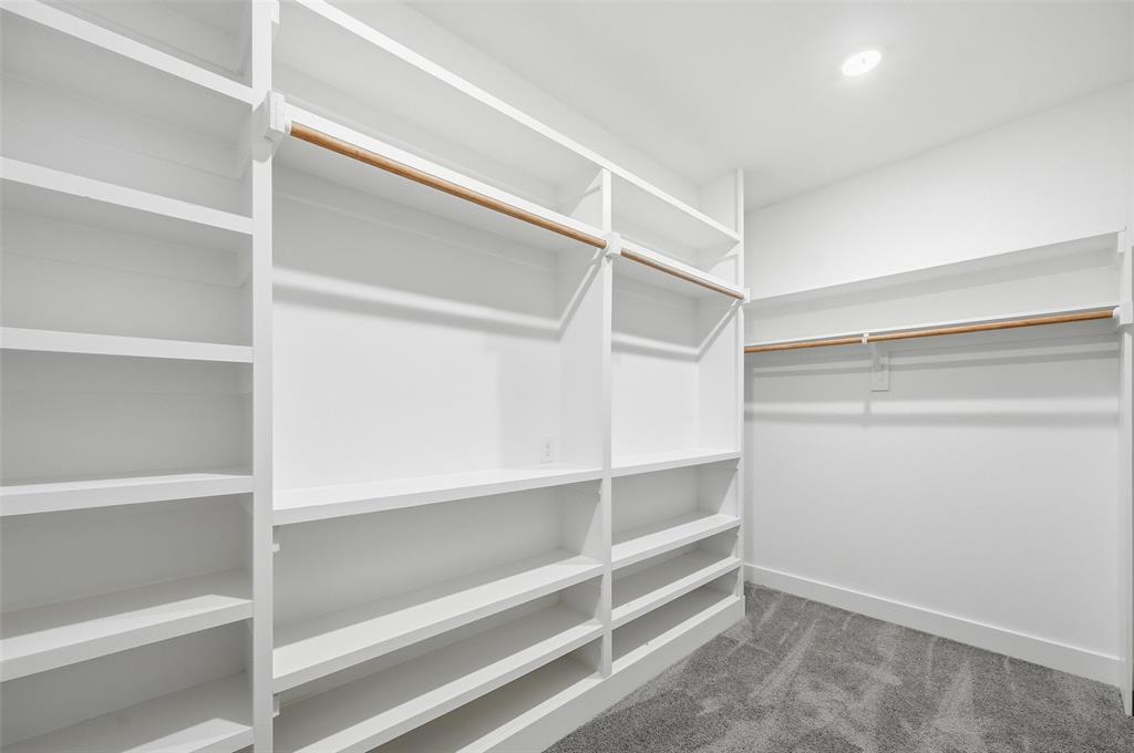 Merrifield Manor - Residential