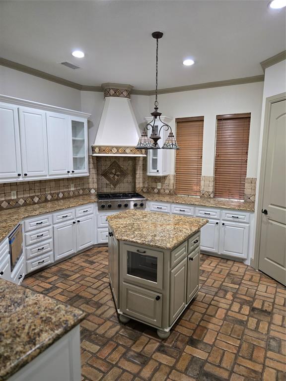 4541 Stonewood Circle