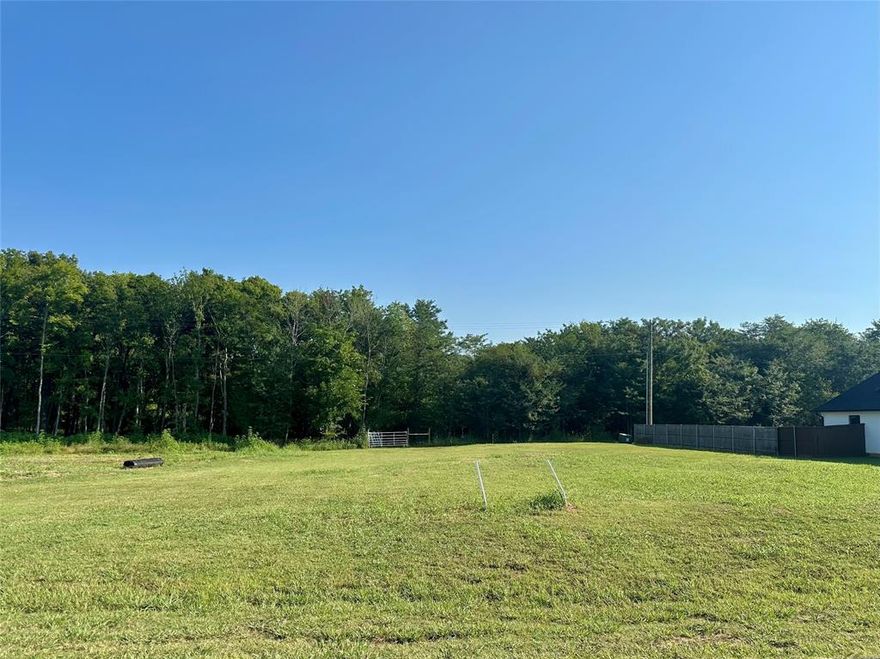 Cleared lot on Duckwater Landing in North Bossier. This highly desirable street is located near the Swan Lake Road extension. Minimum sqft. is 1700