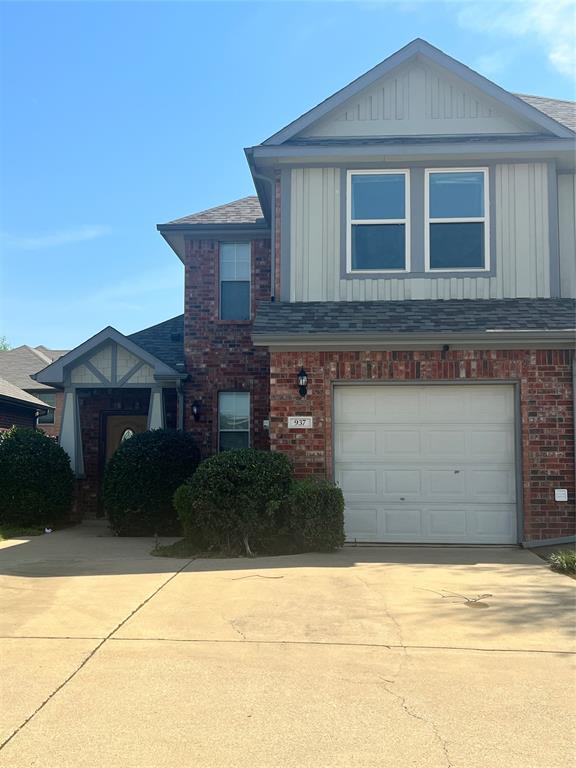 937 Spring Valley Plaza