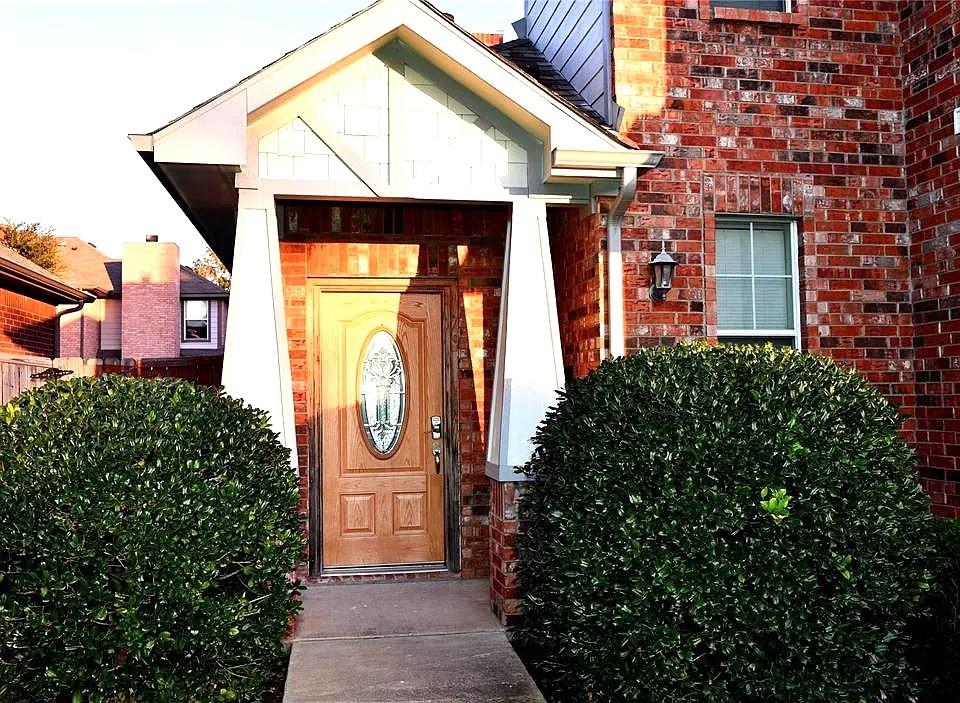 937 Spring Valley Plaza