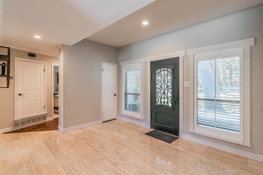 1620 Devon Drive