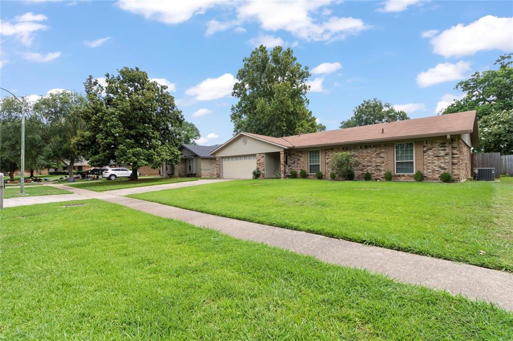 5331 Hollyhock Lane