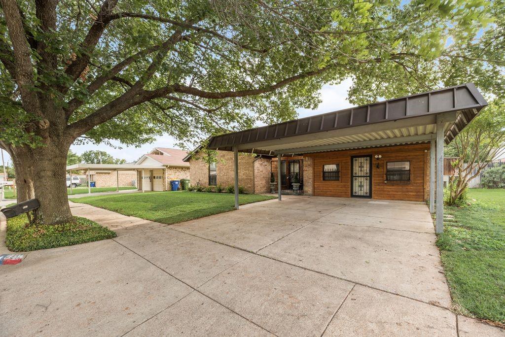 6217 Green Apple Court