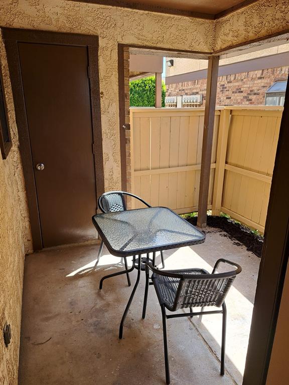 Crestbluff Condo - Residential