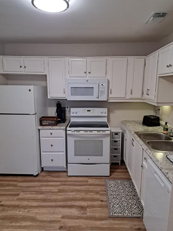 Crestbluff Condo - Residential