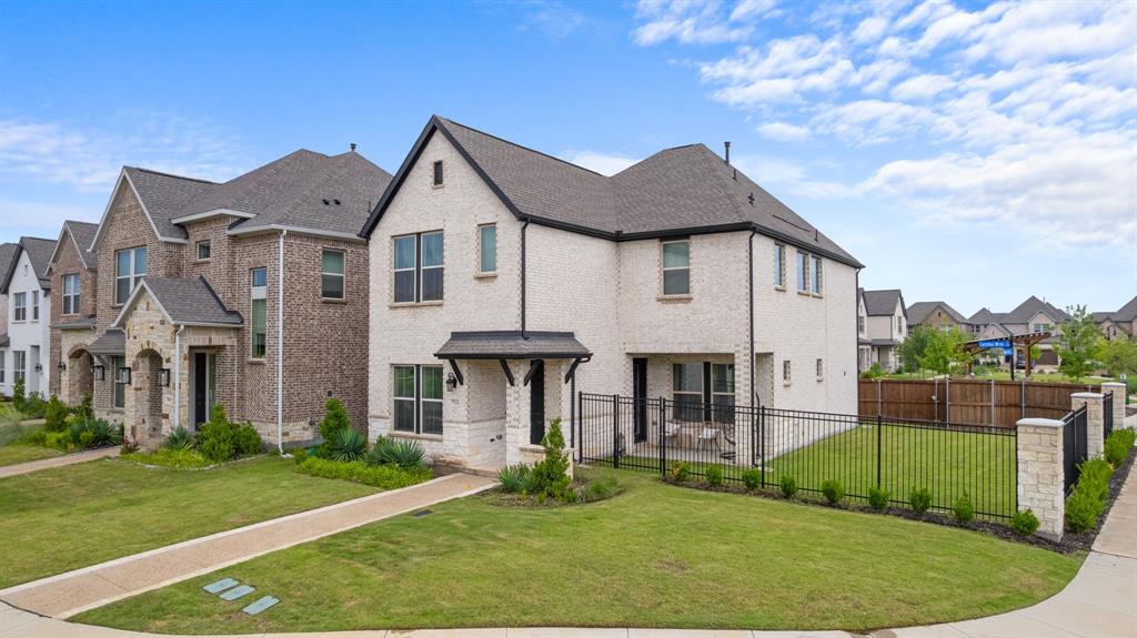 711 Prairie Falcon Drive