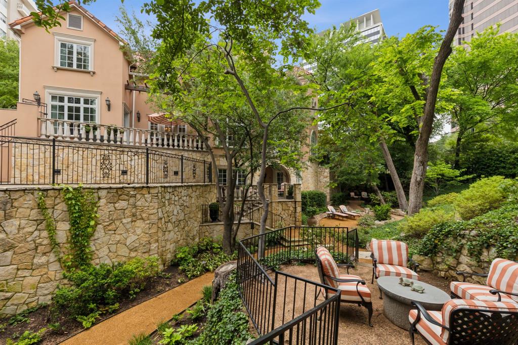 Bel-Air On Turtle Creek - Residential
