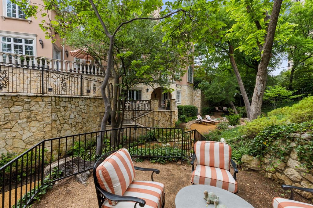 Bel-Air On Turtle Creek - Residential