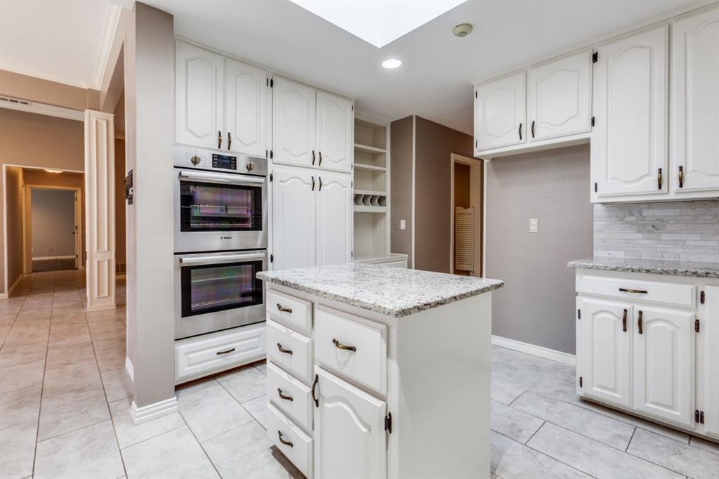 10127 Chisholm Trail