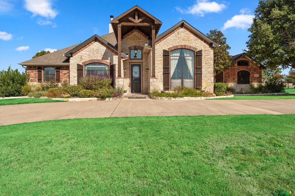 1906 Ranch Road