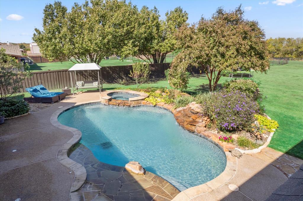 1906 Ranch Road