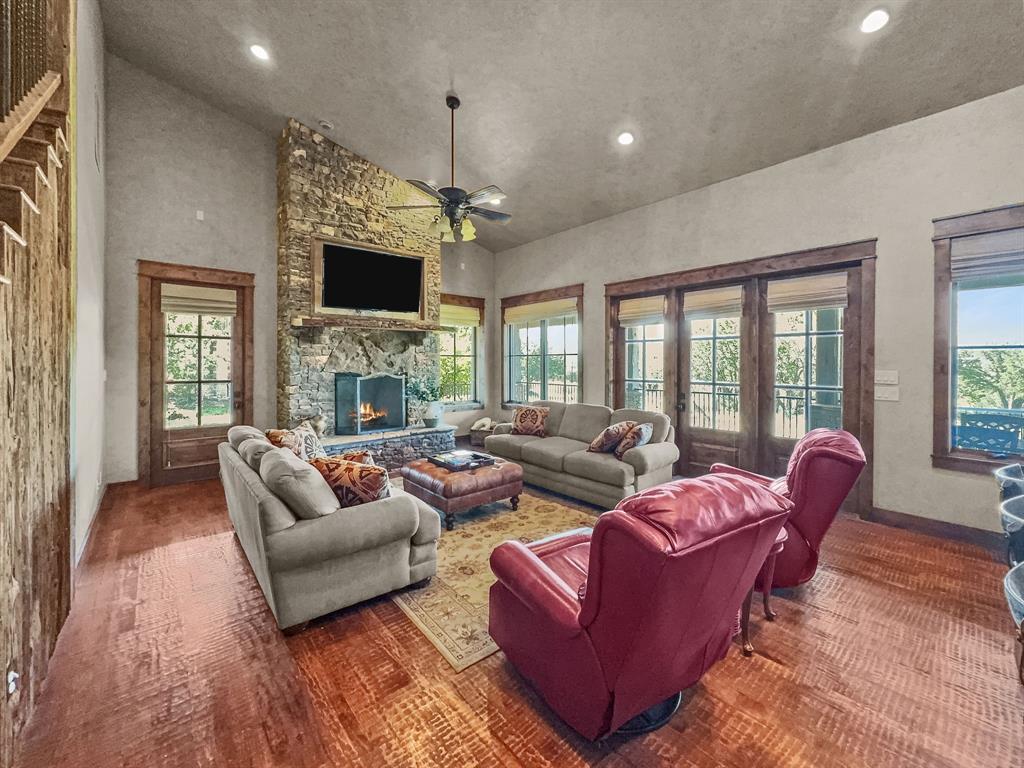 2086 Century Oak Drive